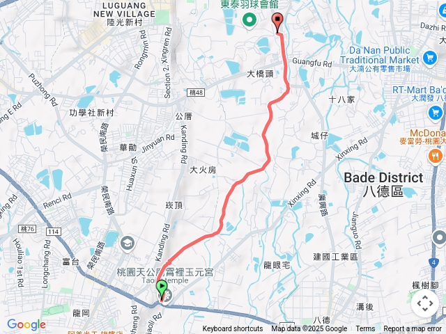 茄苳霄裡陽光鐵馬道